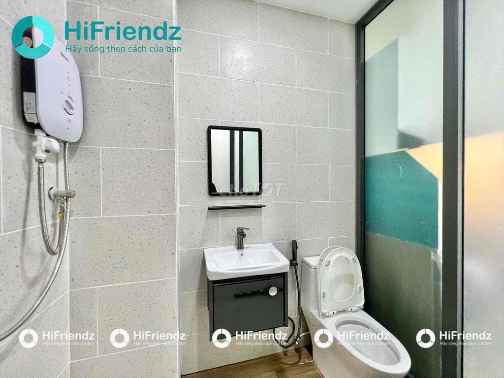 renting a mini-full modern furniture at Lạc Long Quân