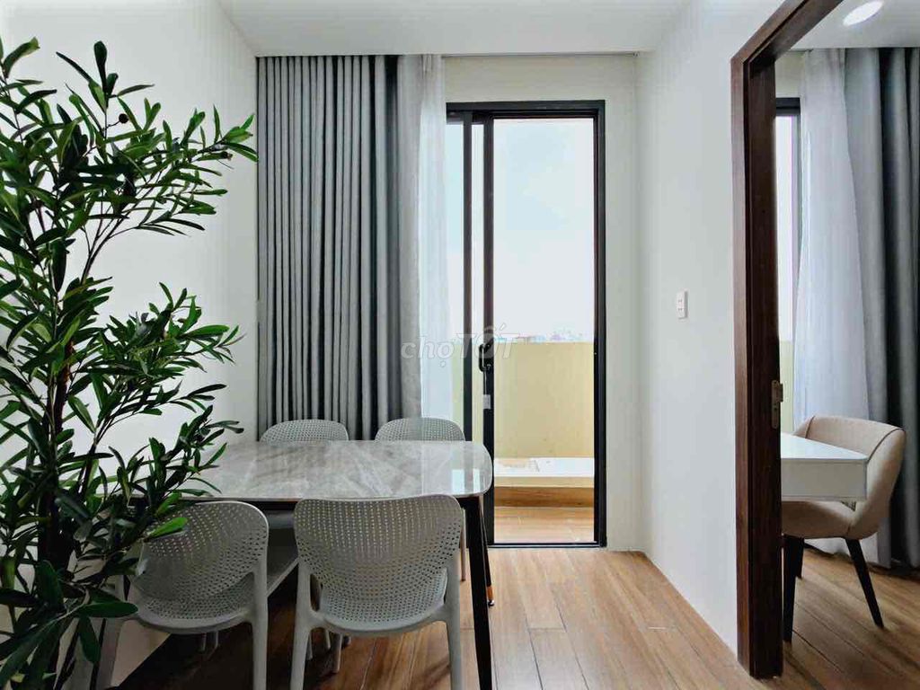 Rent the two bedrooms full of modern interiors at Lạc Long Quân.