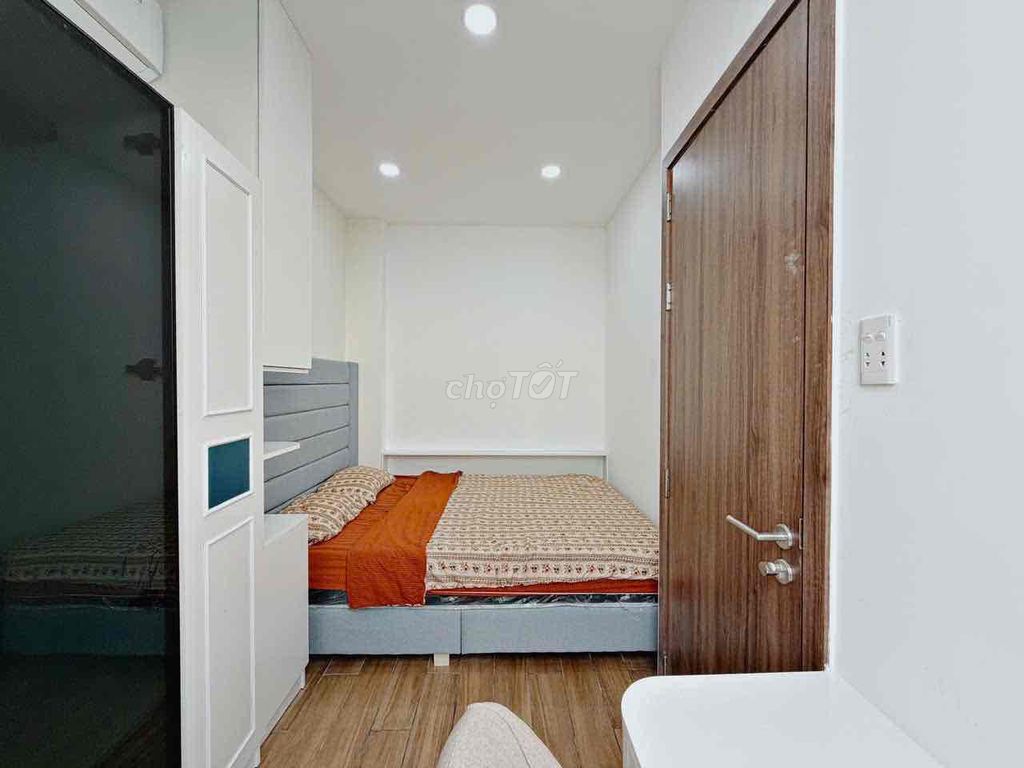 Rent the two bedrooms full of modern interiors at Lạc Long Quân.