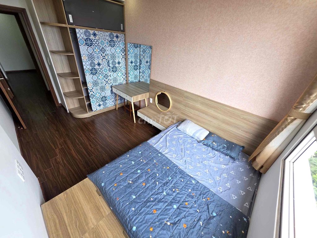The Novaland senior apartment is clean by the airport.