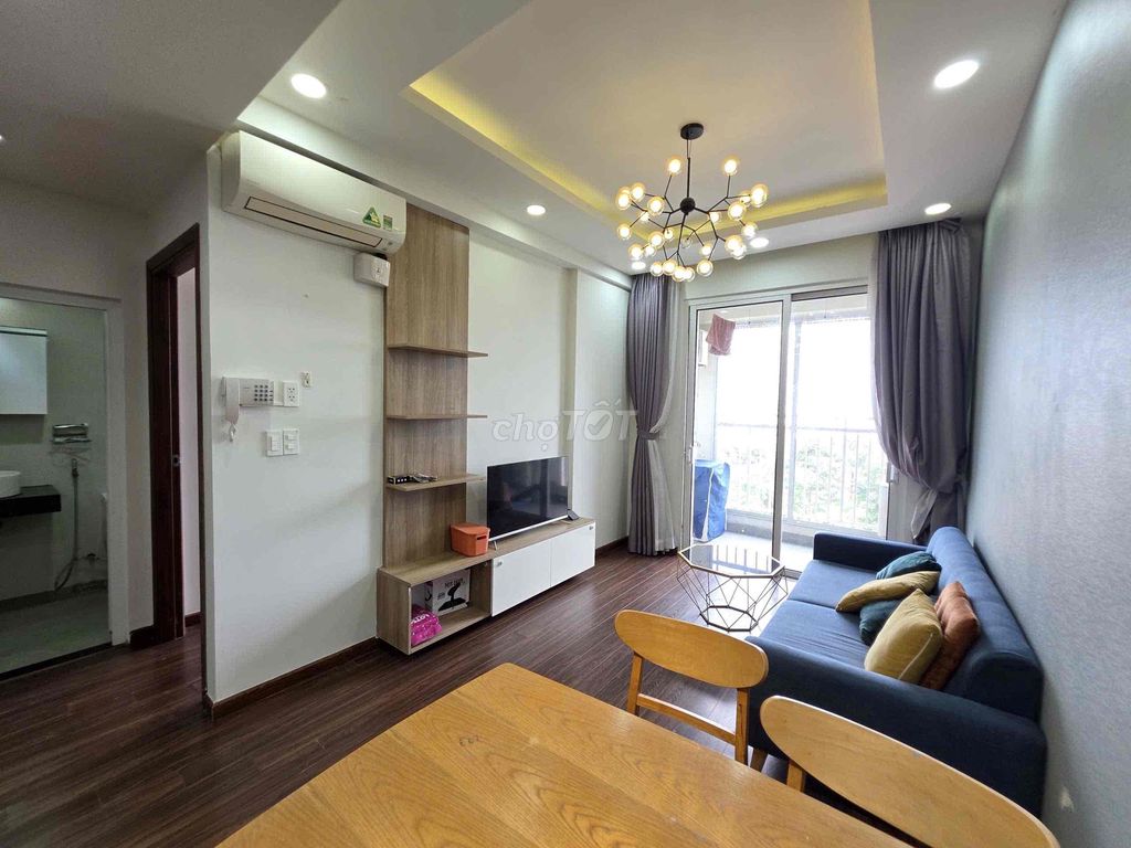 The Novaland senior apartment is clean by the airport.
