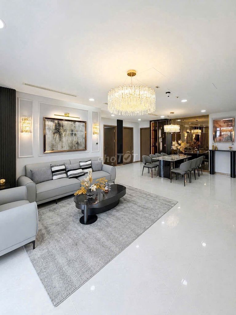 The Orchard Parkview High House 3 bedrooms. Two of the really cheap toilets are 20 million near the airport.