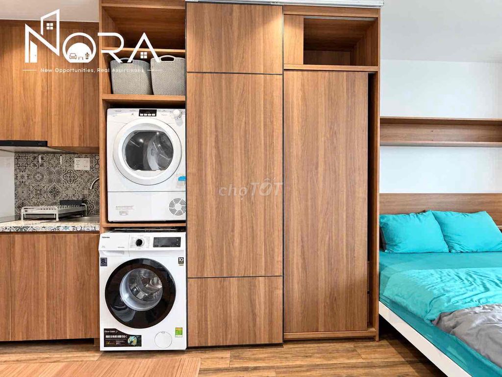 The studio is located in Tô Hiến Thành near Great Halli, bku, ueh