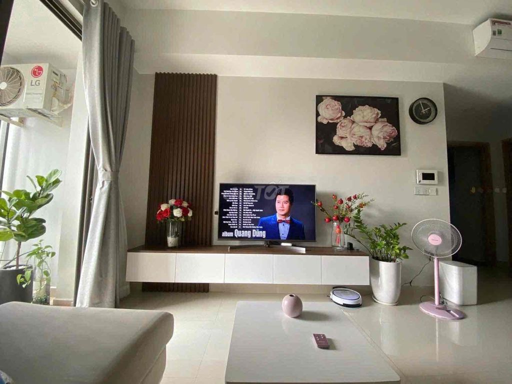 A nice Novaland senior apartment in which two rooms are designed.