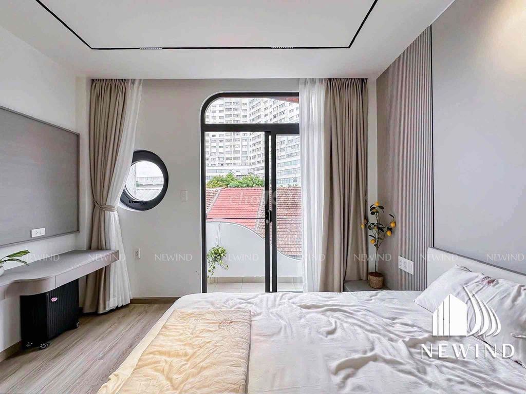 Tell Zhang to have a bedroom.