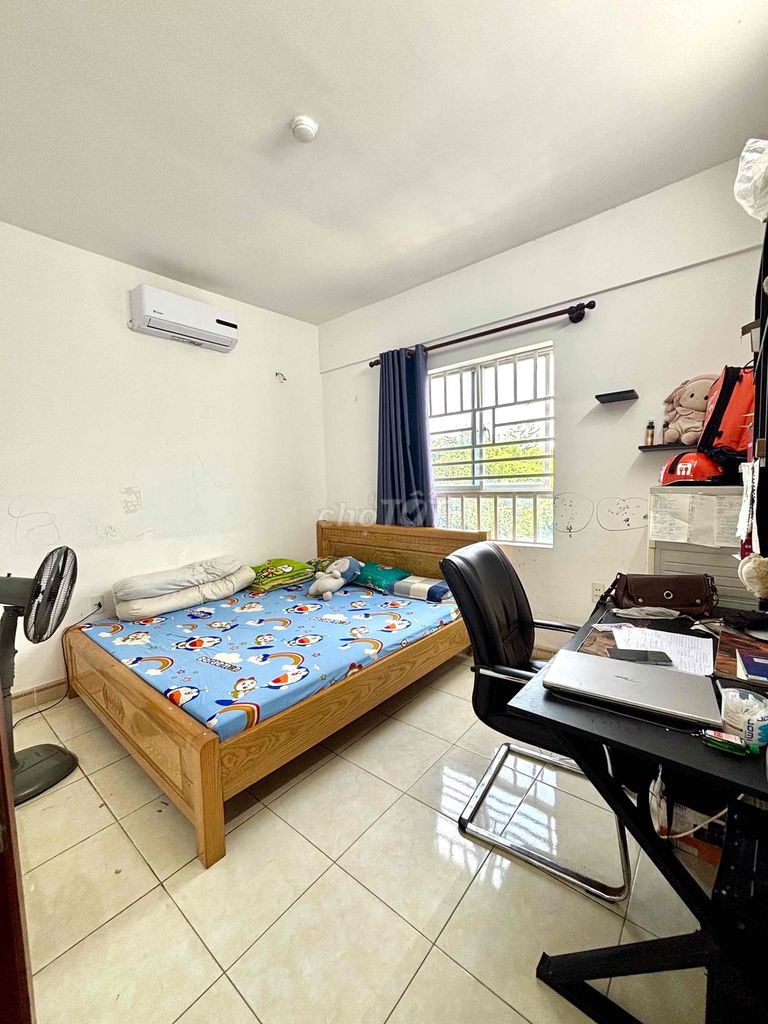 Two bedrooms. Two toilets. Full of balcony furniture. Seven million.