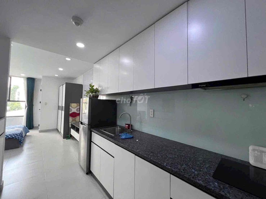 Nice Novaland senior apartment to get in right now.