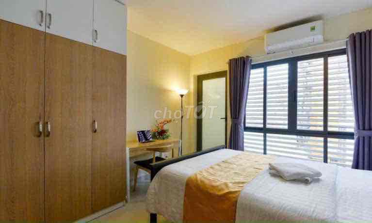 Rent a full Nguyễn Trãi apartment in 1st.