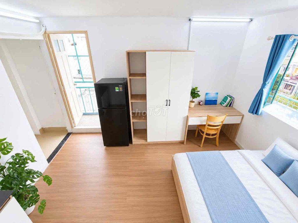 Room near ueh, Y-Y-Y-Y-There's a full interior balcony.