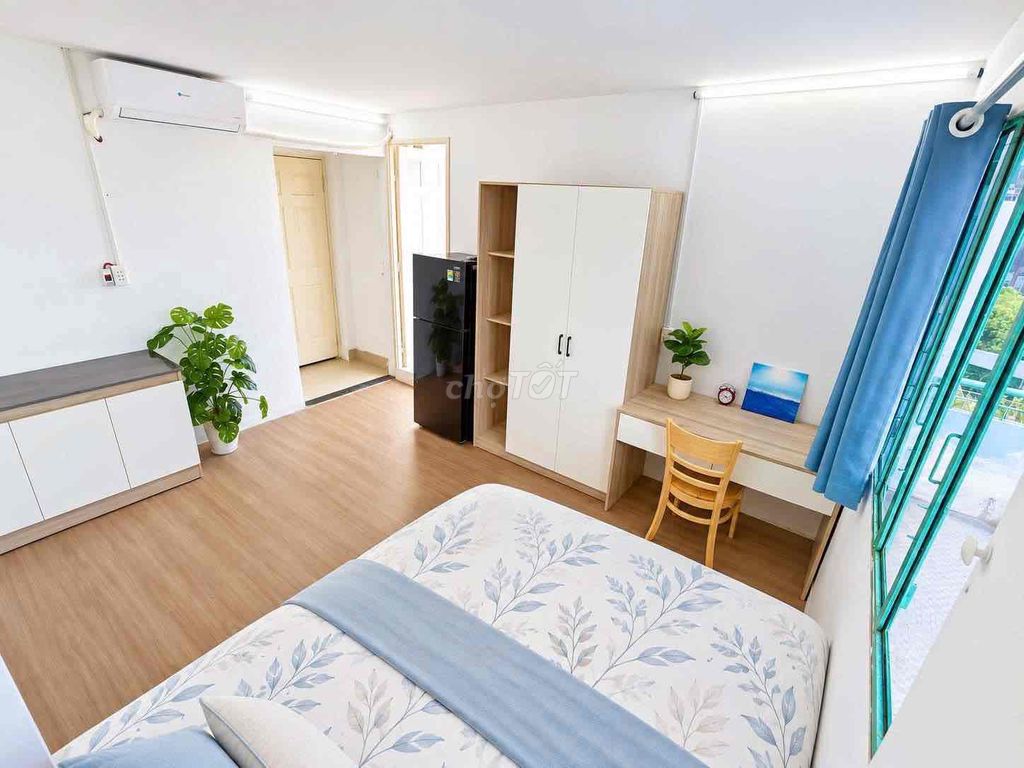 Room near ueh, Y-Y-Y-Y-There's a full interior balcony.