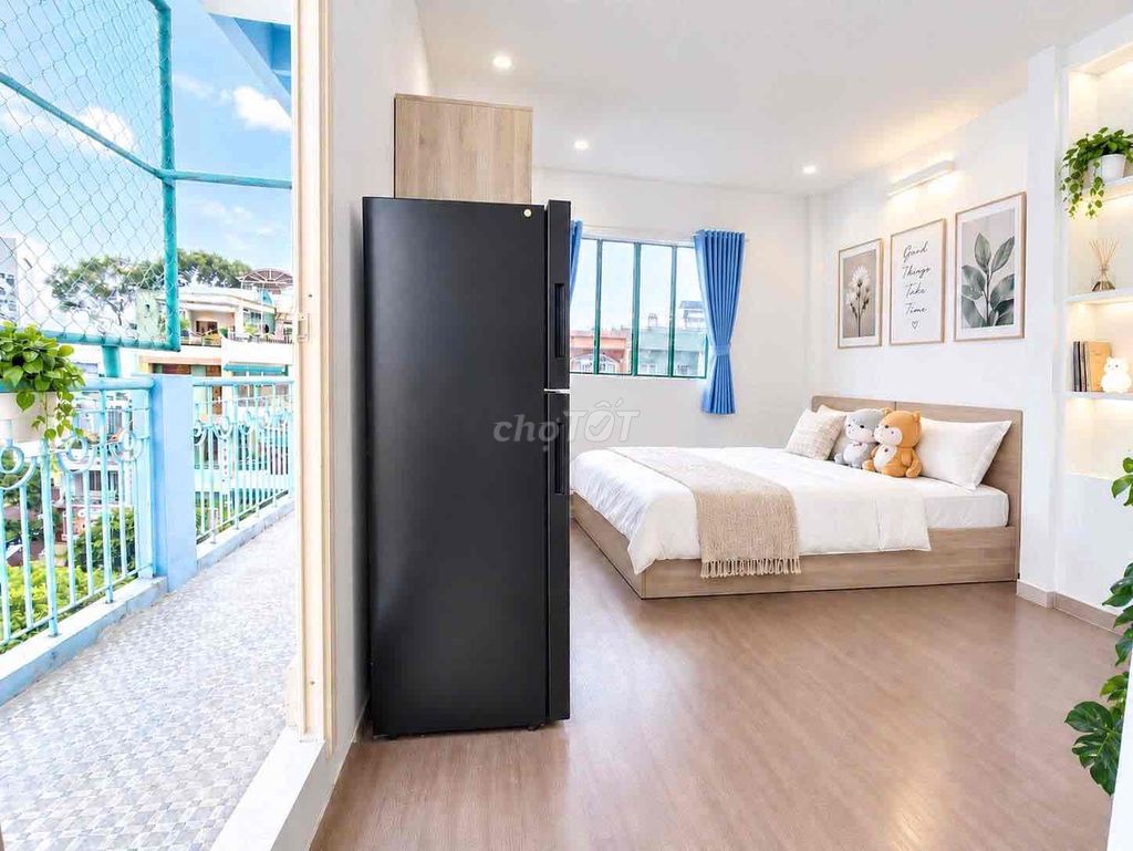 Room near ueh, Y-Y-Y-Y-There's a full interior balcony.
