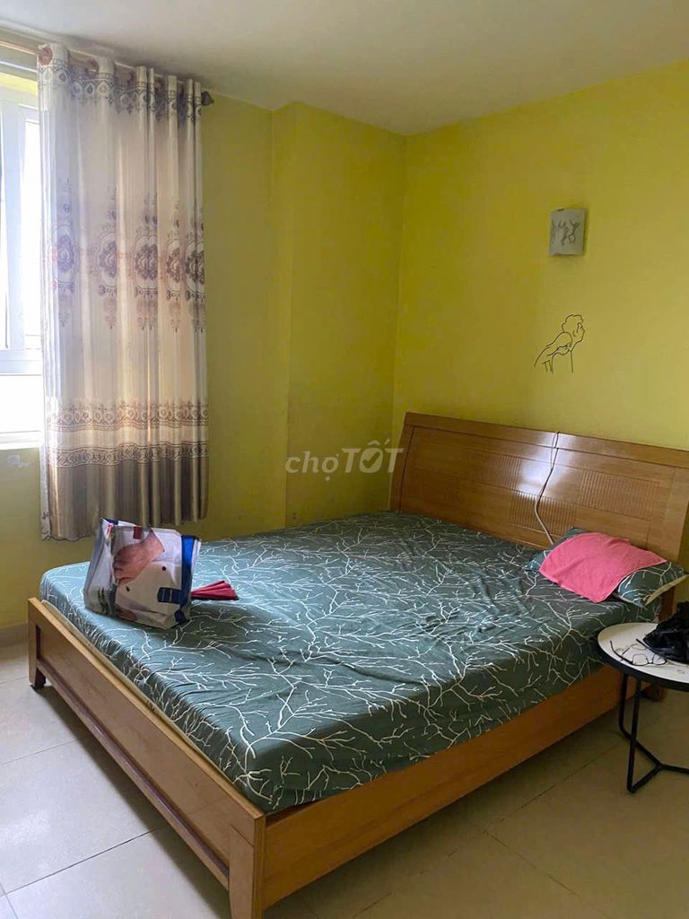 Renting Tân Phước Plaza District 11, area: 80 meters, 2 bedrooms, 13 million a month.