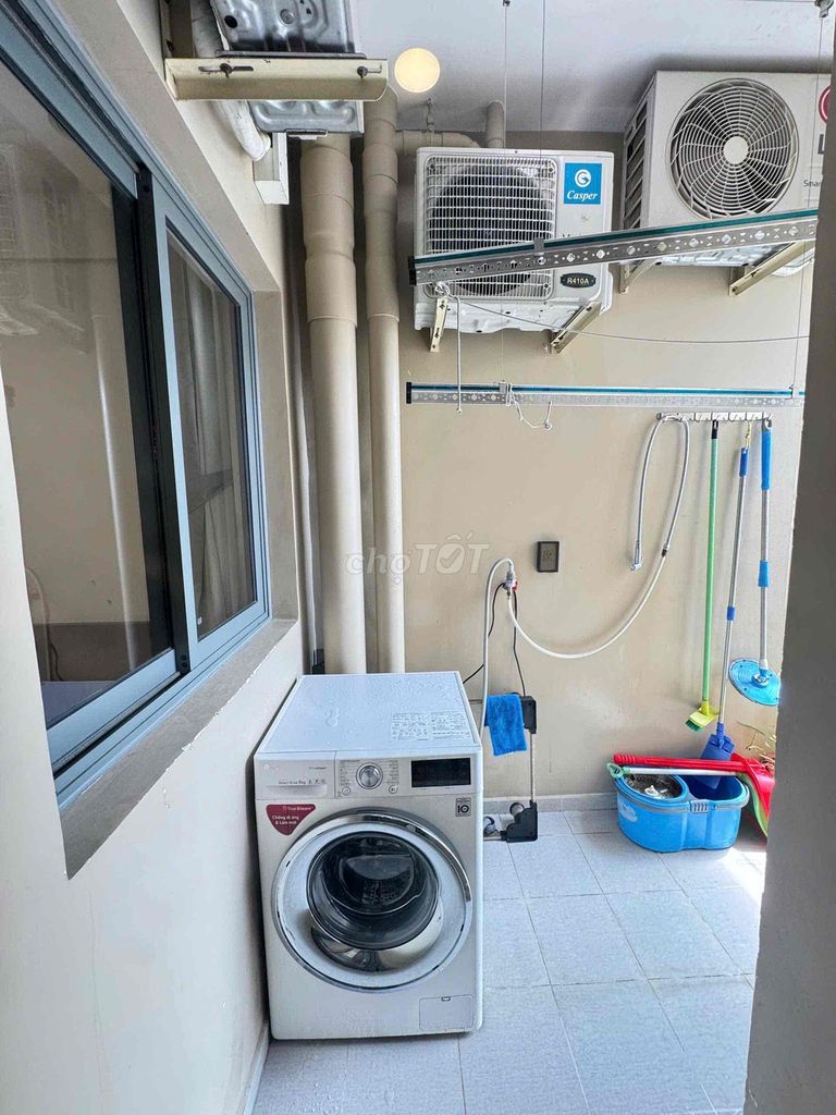 Rent Gold View apartments. Two bedrooms. A full bathroom full of furniture.