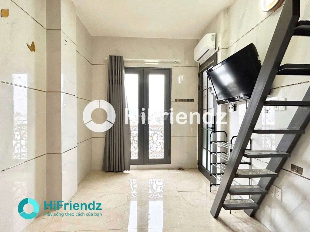mini apartments right near the west stop, aeon Mall on the next tank, rocket