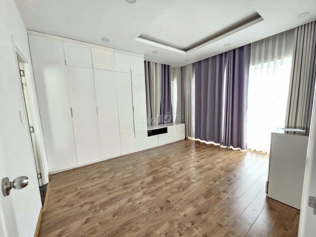 For quick rent Happy Valley, Mount Fuji, 135 meters, only price: 29 Trieu