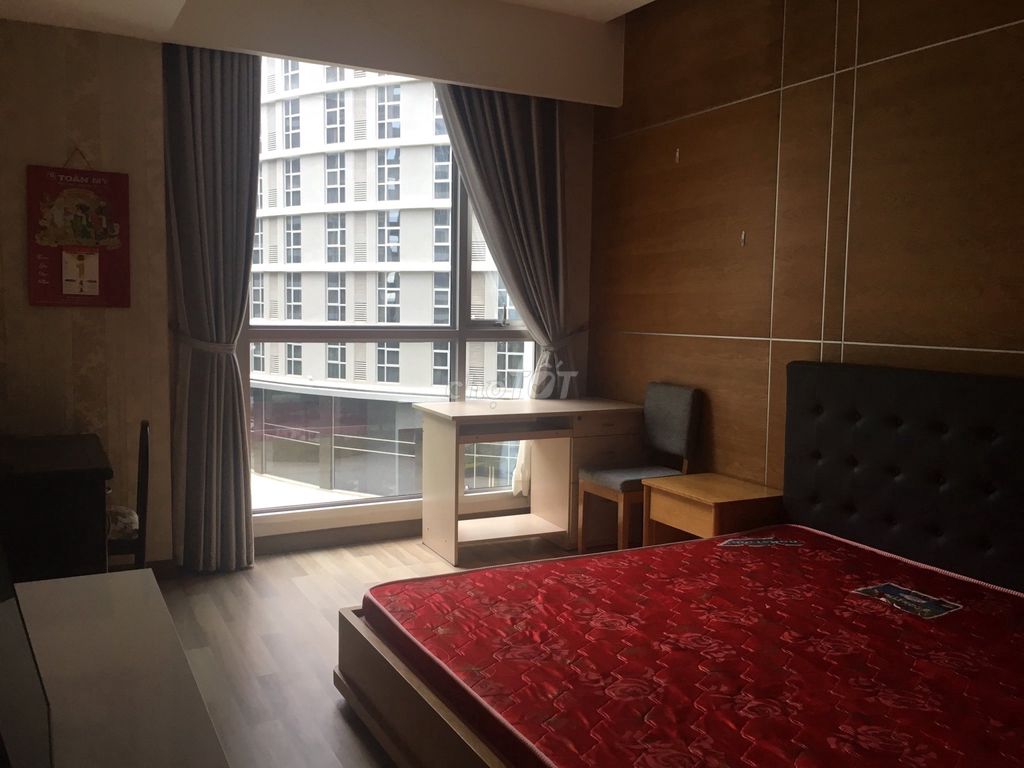 Renting apartments, 11th and 105 meters, 2 bedrooms, 14 million.