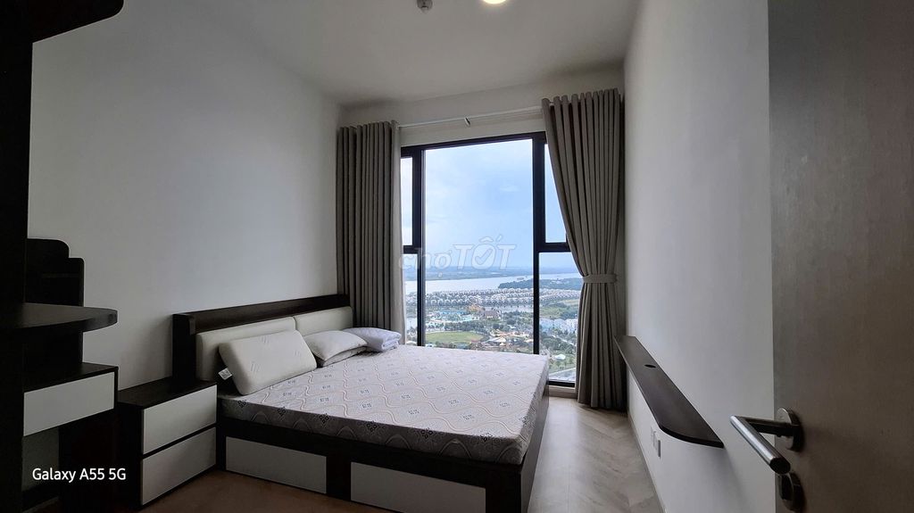 Rent a three-room Masteri Centre Point view of Park 36 ha full