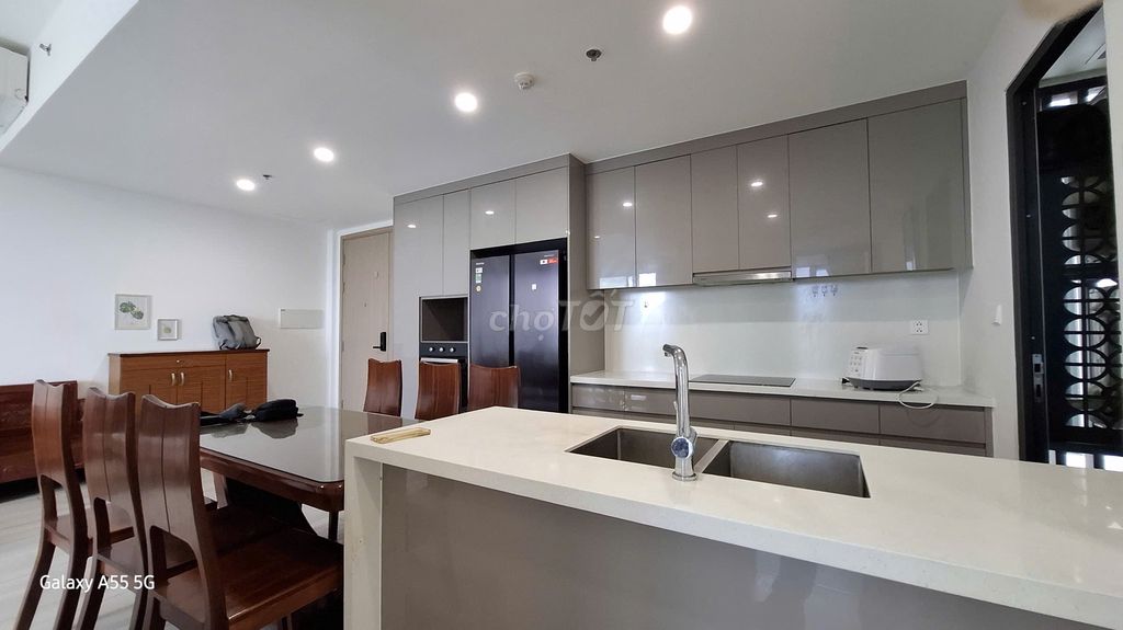 Rent a three-room Masteri Centre Point view of Park 36 ha full