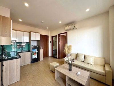 The first chamber is Nguyễn Cửu Vân Public Bed. Full new furniture 100% plus private washing machine.