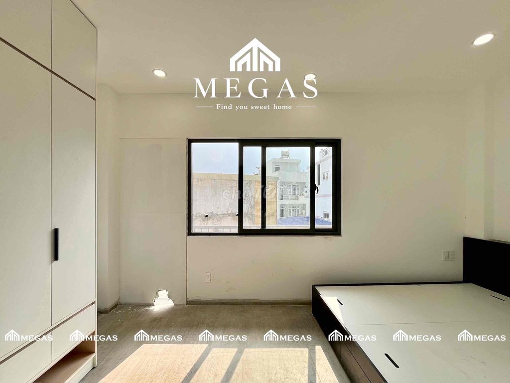 Rent the balcony studio-- soft window right at Thạnh Mỹ Lợi.