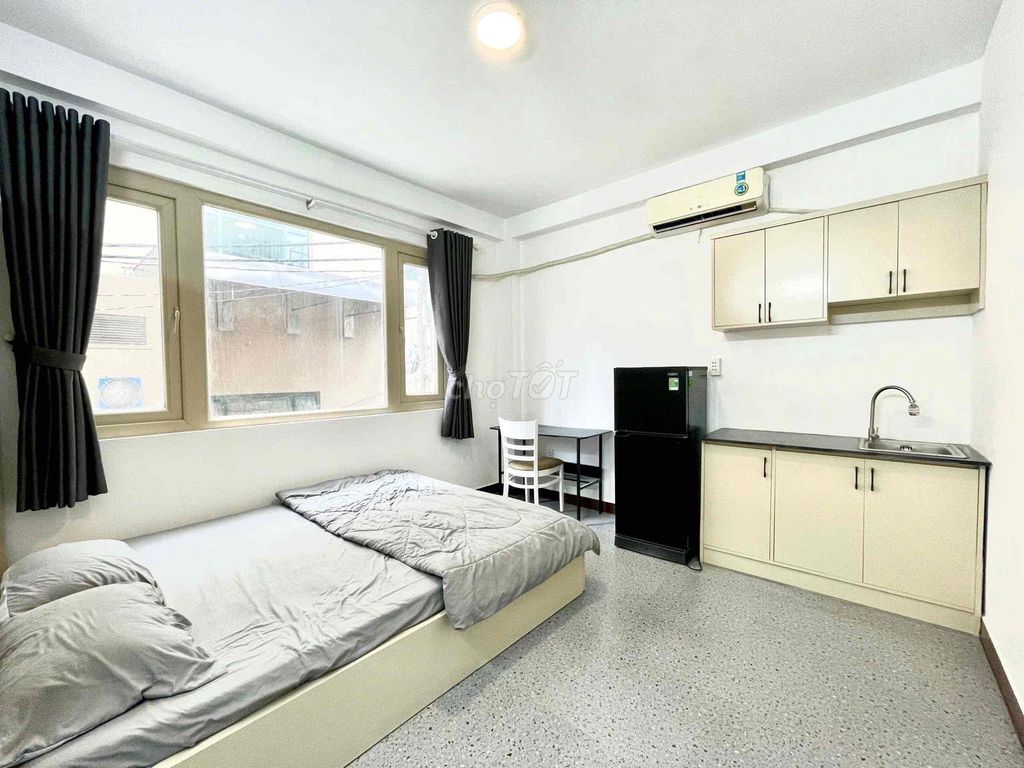 The studio apartment is full Phạm Ngũ Lão County One near the City Market