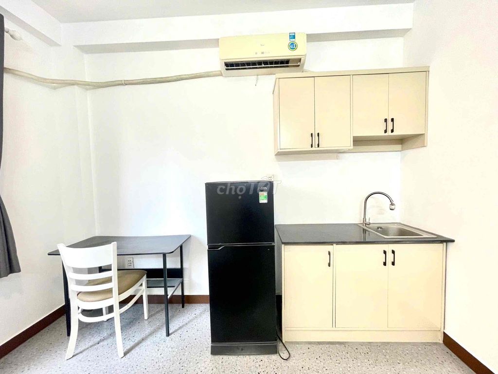 The studio apartment is full Phạm Ngũ Lão County One near the City Market