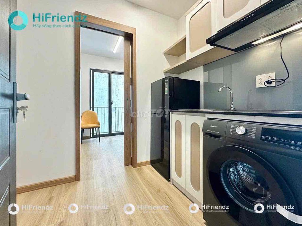 The apartment is a separate bedroom right near the new port station.