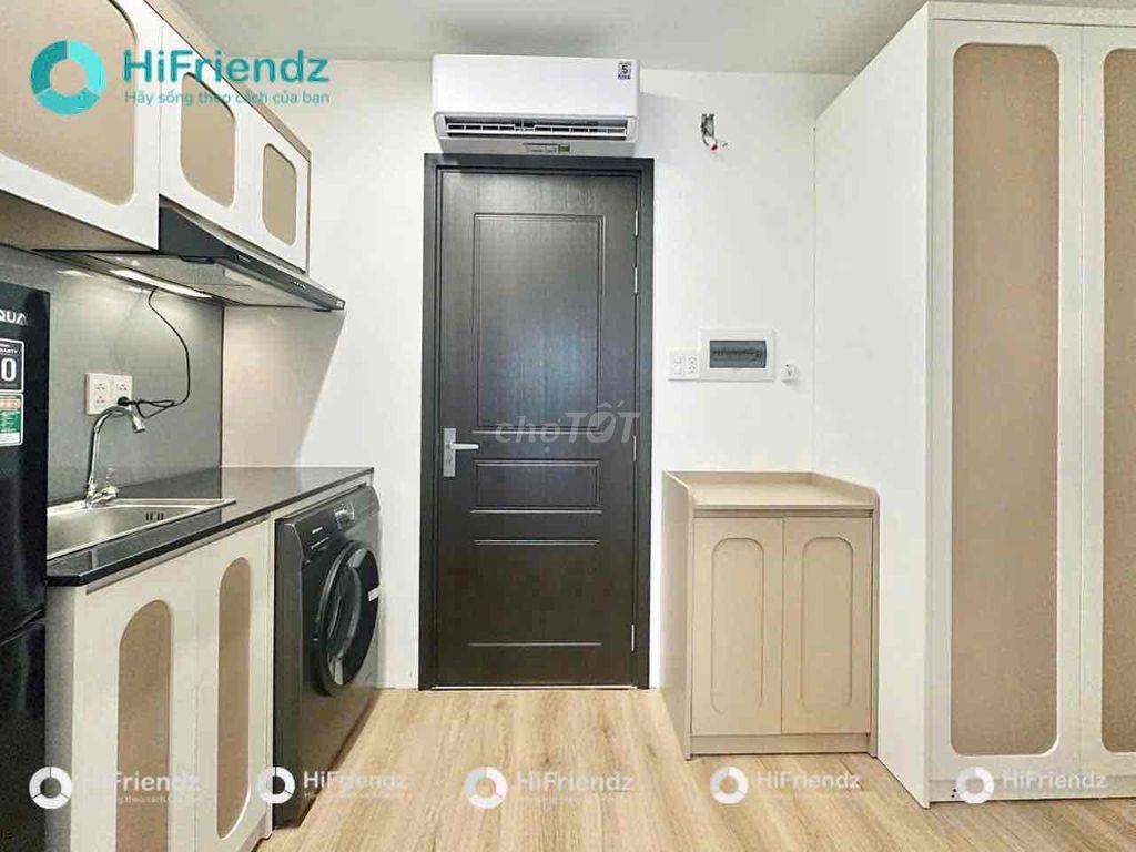 The apartment is a separate bedroom right near the new port station.