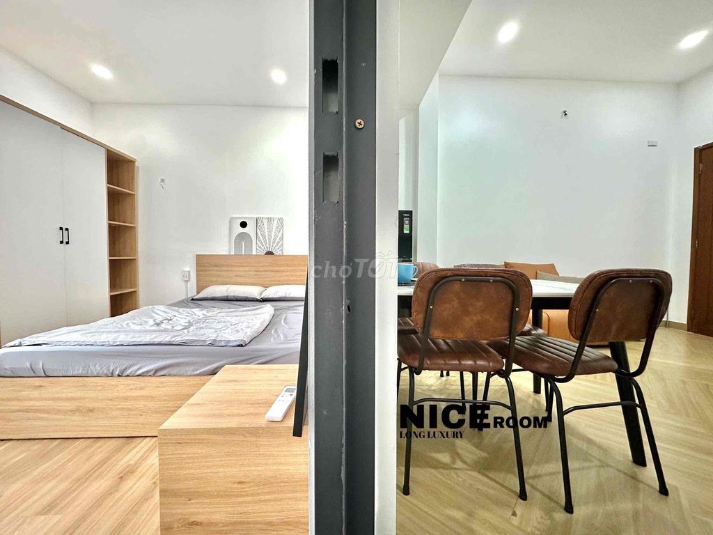 The apartment is a separate bedroom right near the new harbor. District 1.