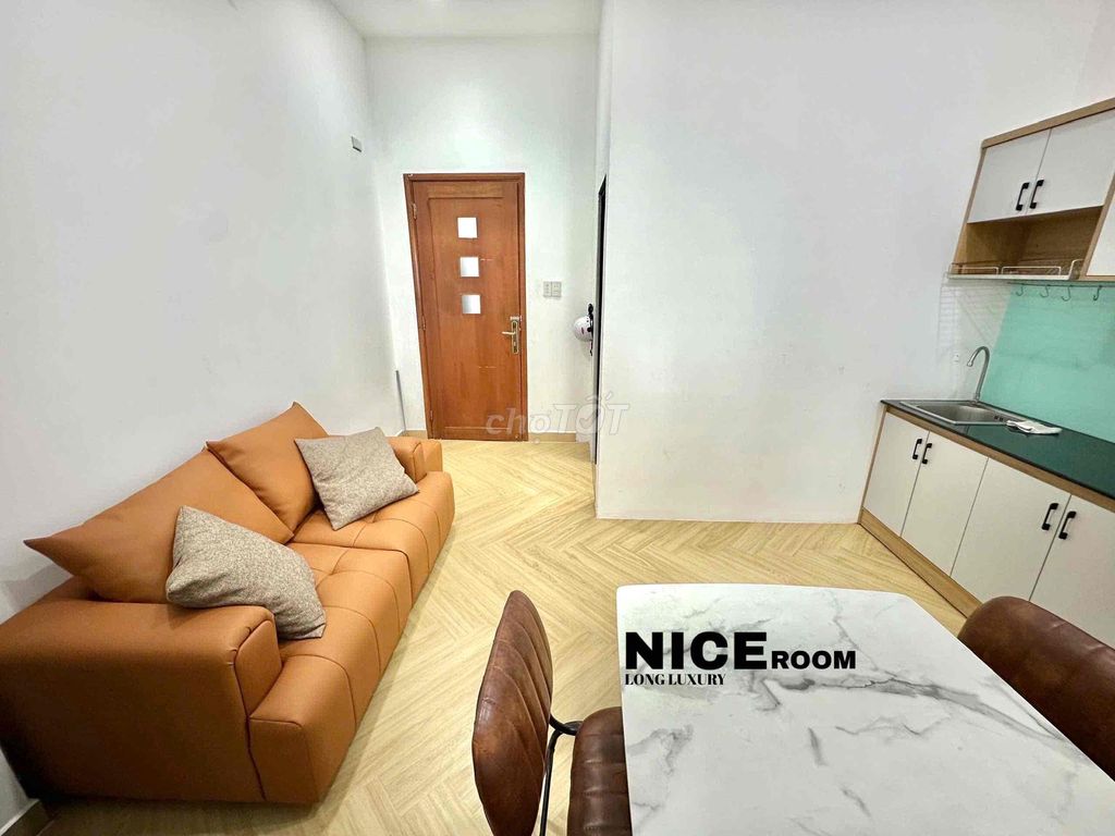 The apartment is a separate bedroom right near the new harbor. District 1.