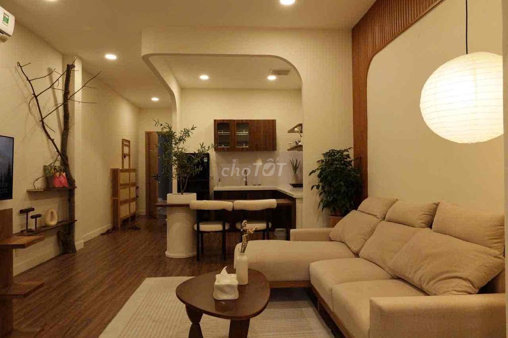 Tell Zhang the inside service apartment at Tân Định.