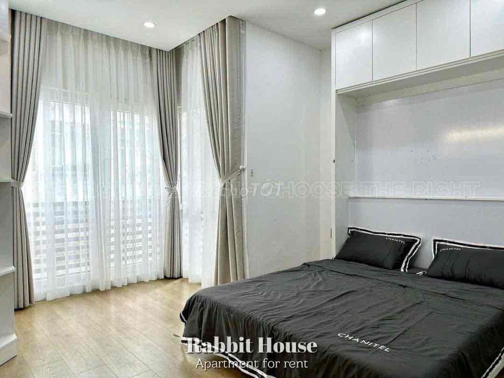 Two bedrooms. A full toilet with a balcony open Sư Vạn Hạnh district.