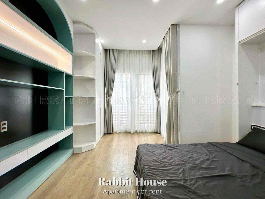 Two bedrooms. A full toilet with a balcony open Sư Vạn Hạnh district.