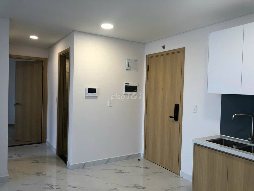 Rent The Privia-- two bedroom corner, 68 M2, full interior.