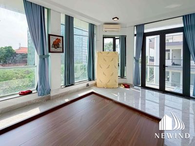 Opening project 5 million balconys full of furniture Lê Văn Lương.