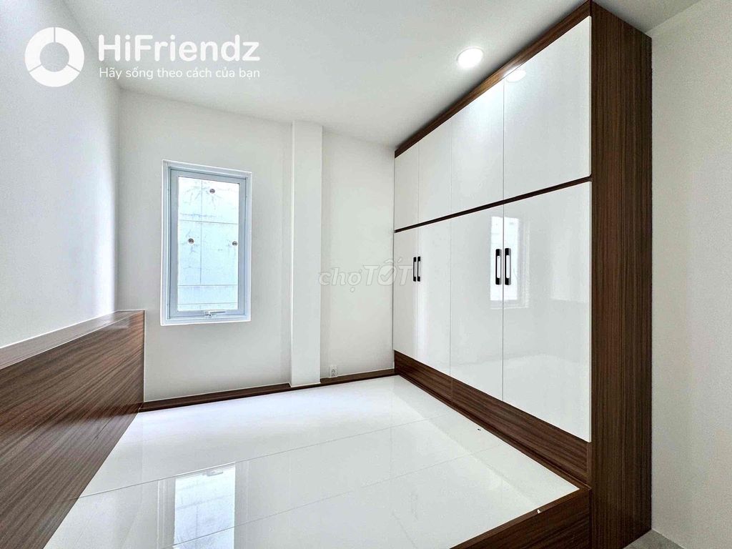 Rent two super-wide bedrooms - clear balcony.