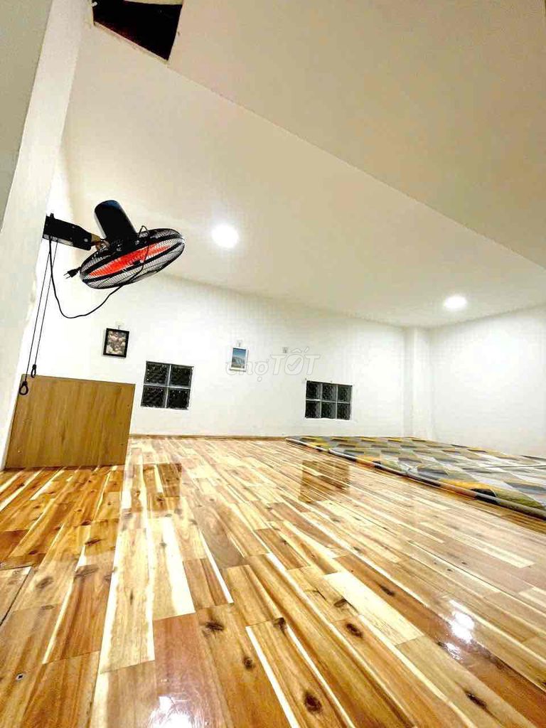 35 meters wide, 35 m2_Basic_Plain_Phil