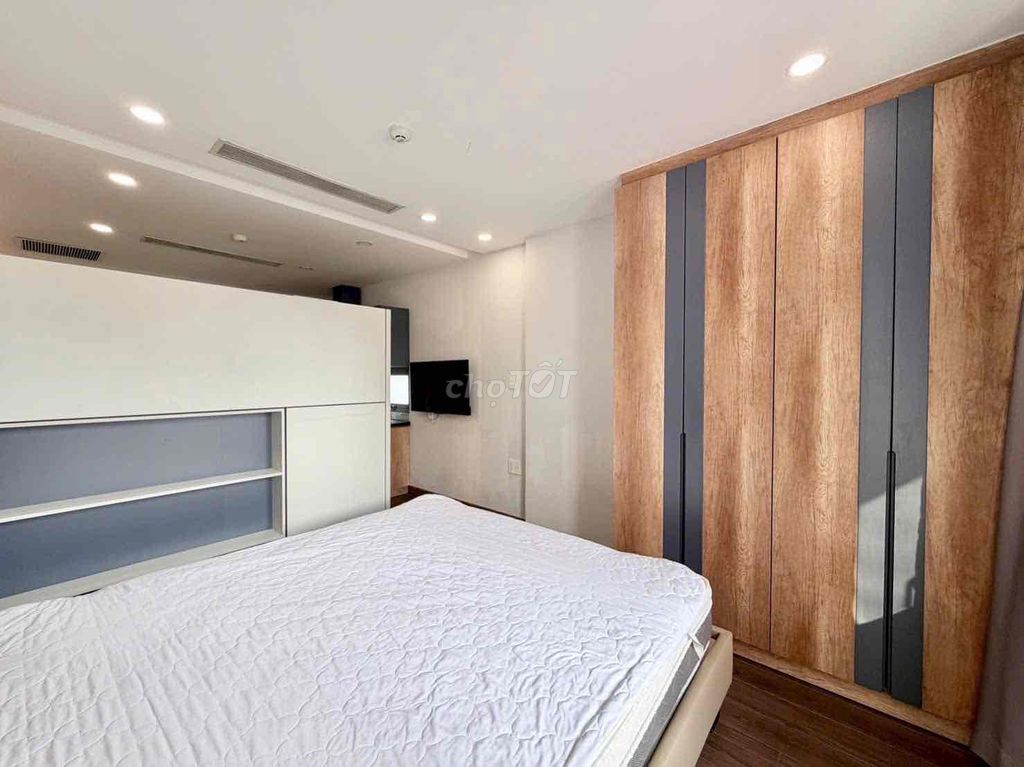 The high-end apartment in the open bandol player.