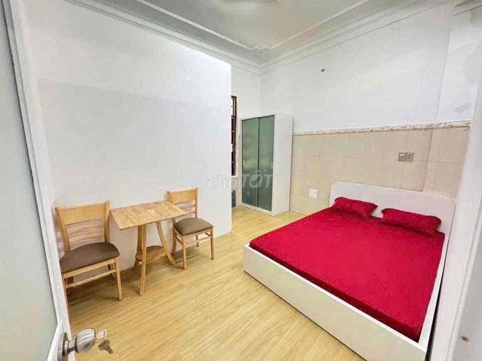Rent a free bedroom, empty open window Lê Đức Thọ.