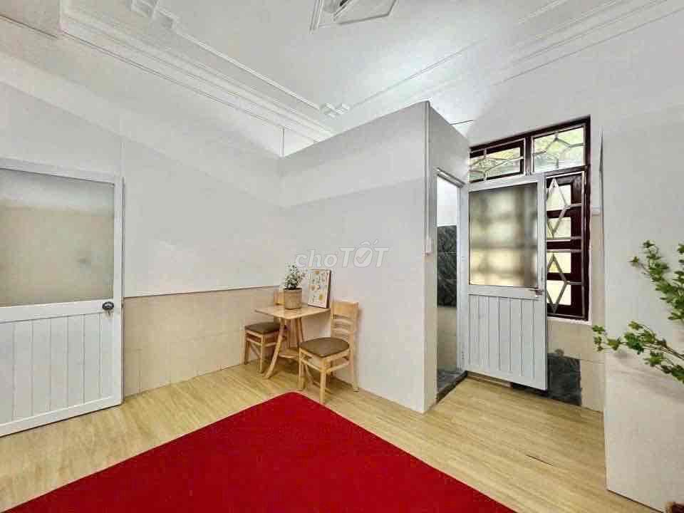 Rent a free bedroom, empty open window Lê Đức Thọ.