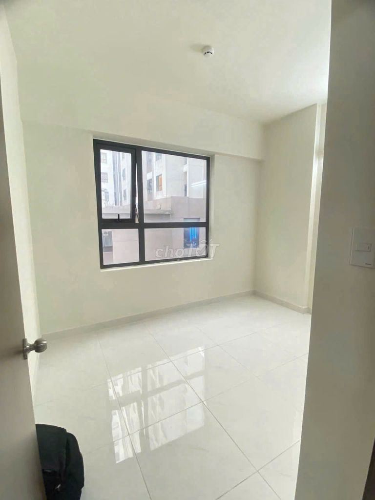 Rent Green River apartment 3 bedroom 2 toilets at 10 million empty houses, 10-10 in