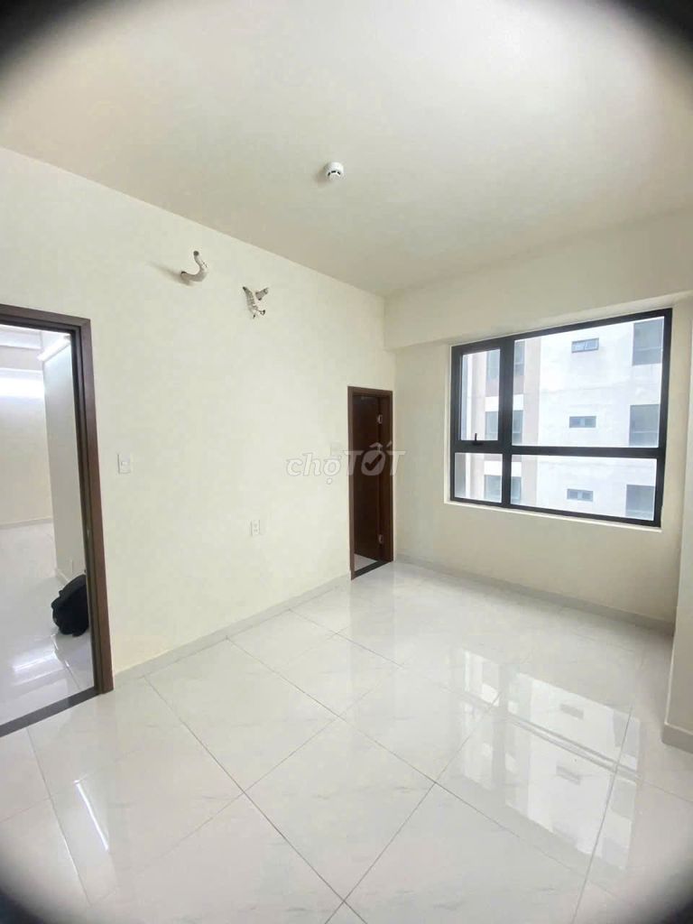 Rent Green River apartment 3 bedroom 2 toilets at 10 million empty houses, 10-10 in