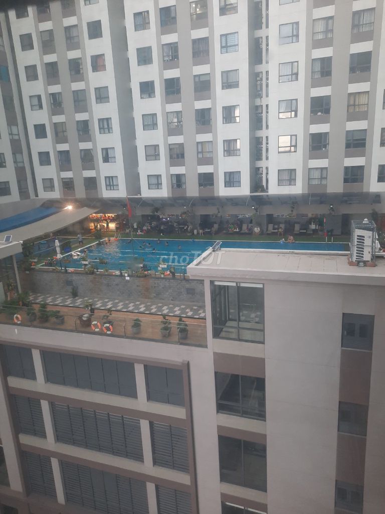 Rent Green River apartment 3 bedroom 2 toilets at 10 million empty houses, 10-10 in