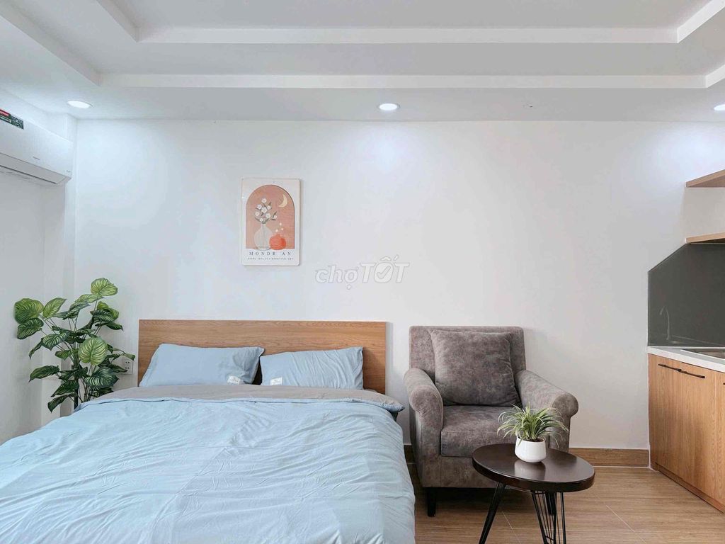 Rent an apartment full Nguyễn Thái Bình interior, District 1.
