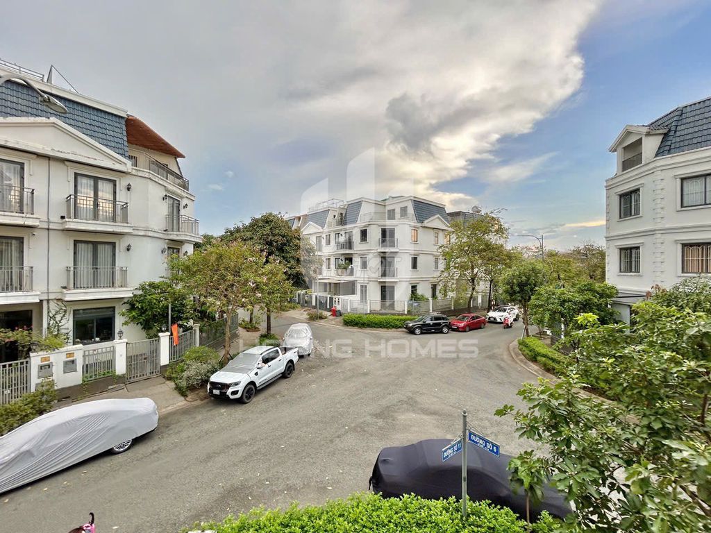 Rent two bedrooms in lakeview City, District 2.