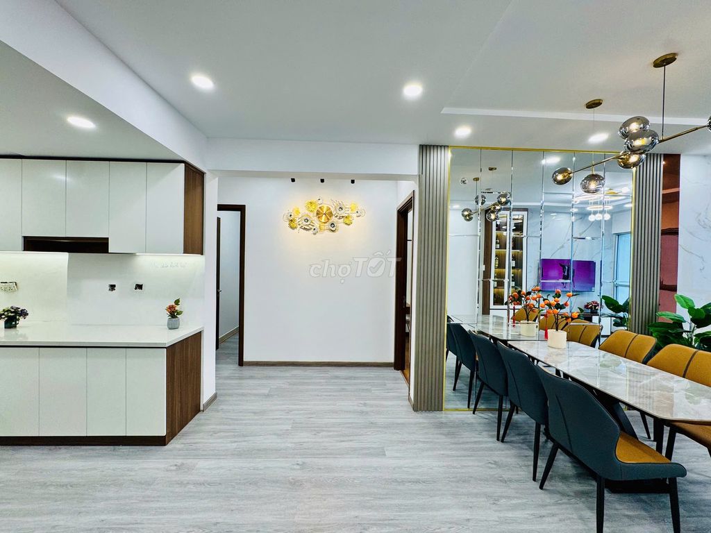 Two bedrooms, Carillon 1.