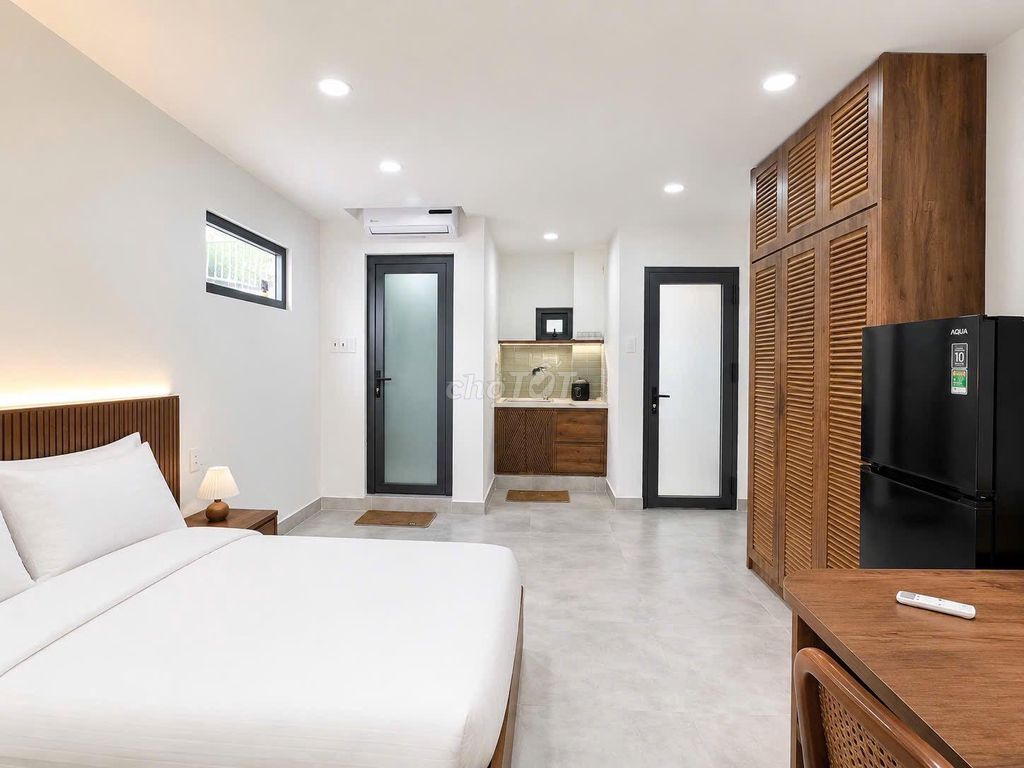 Rent a mini apartment 30 meters, one bedroom, Ni Sư Huỳnh Liên, Tân Bình, 5.3 million.