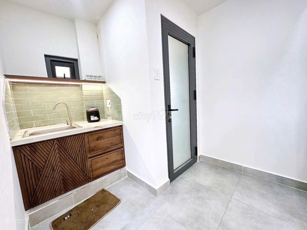 Rent a mini apartment 30 meters, one bedroom, Ni Sư Huỳnh Liên, Tân Bình, 5.3 million.