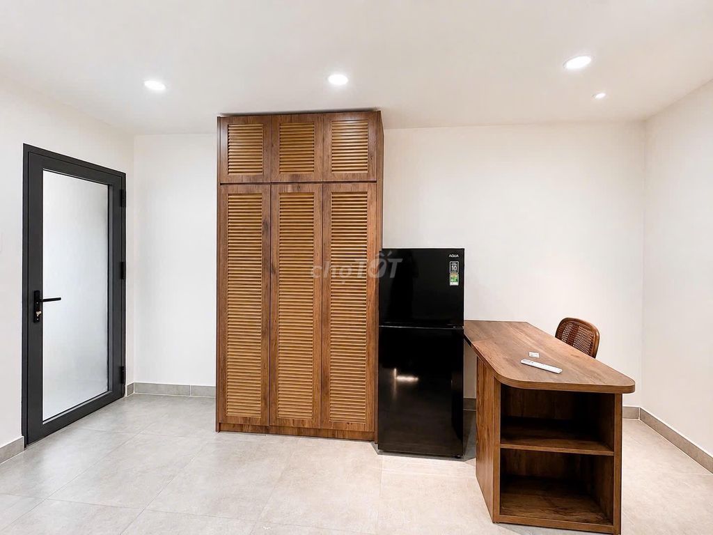 Rent a mini apartment 30 meters, one bedroom, Ni Sư Huỳnh Liên, Tân Bình, 5.3 million.