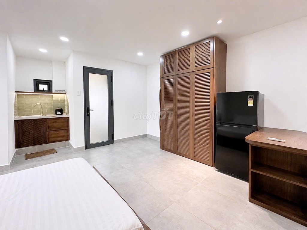 Rent a mini apartment 30 meters, one bedroom, Ni Sư Huỳnh Liên, Tân Bình, 5.3 million.